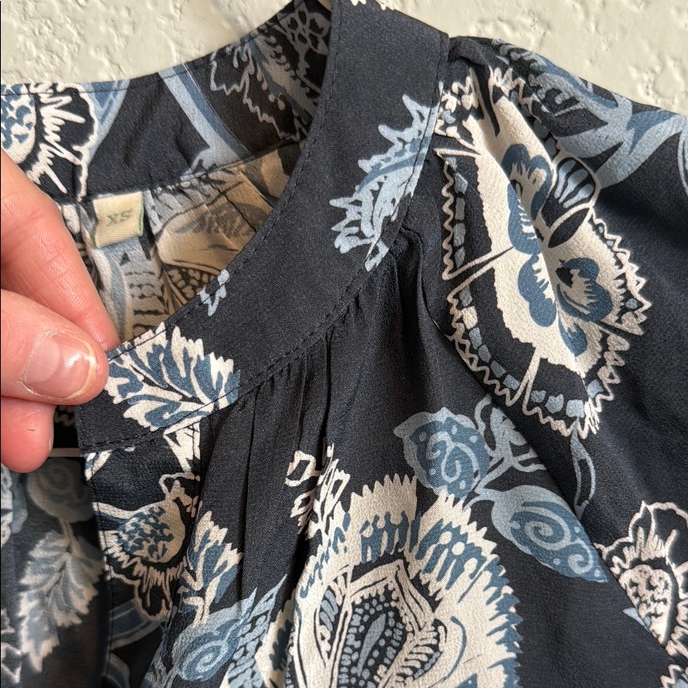 Spartina 449 Navy and White Paisley Blouse - Picture 6 of 8